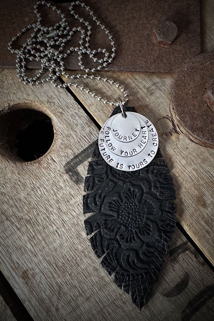 MICKELLOO FEATHER & CHARMS NECKLACE  - JETT BLACK EMBOSSED FLORAL - JOURNEY