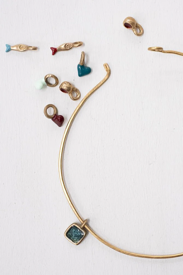 CUSTOM NECKLACE CUFF