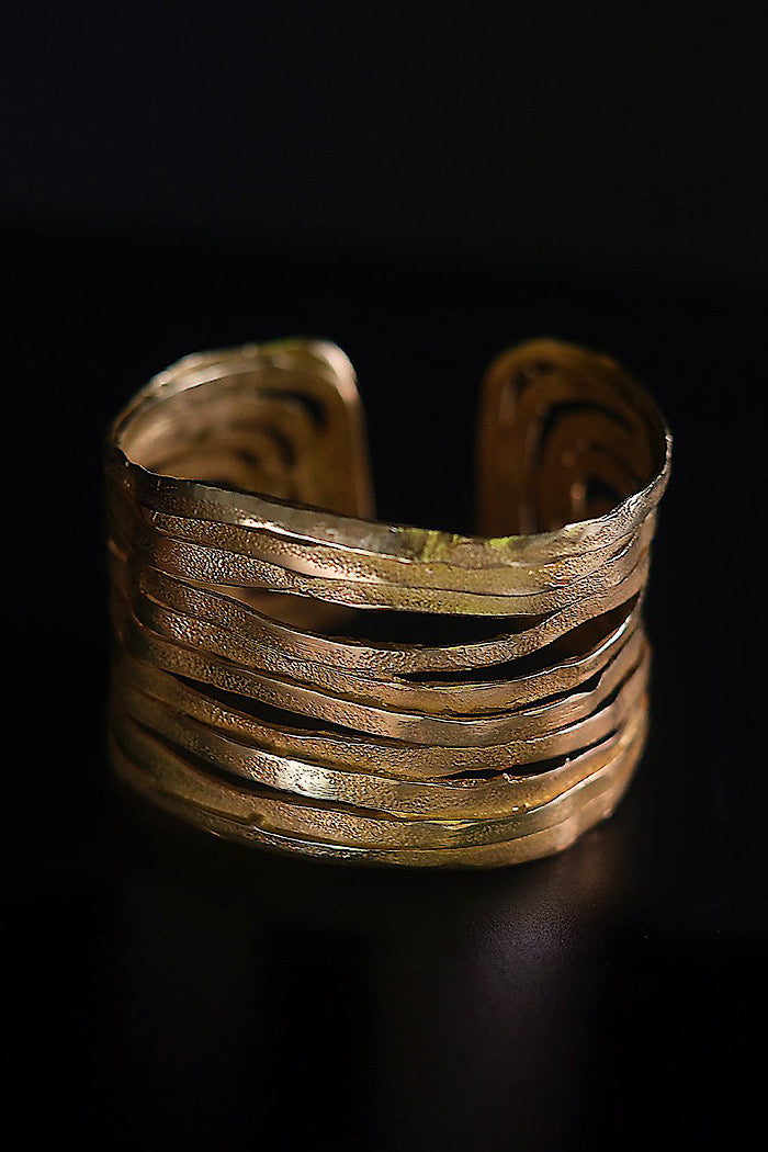 GOLD LAMARI CUFF