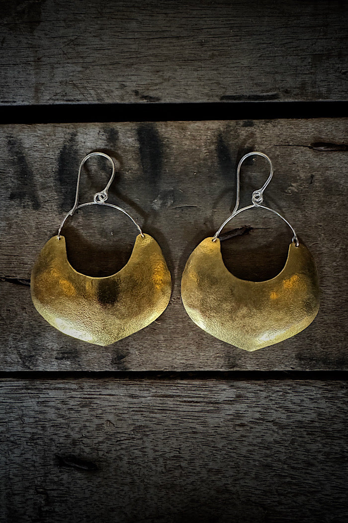 AUA GOLD EARRINGS