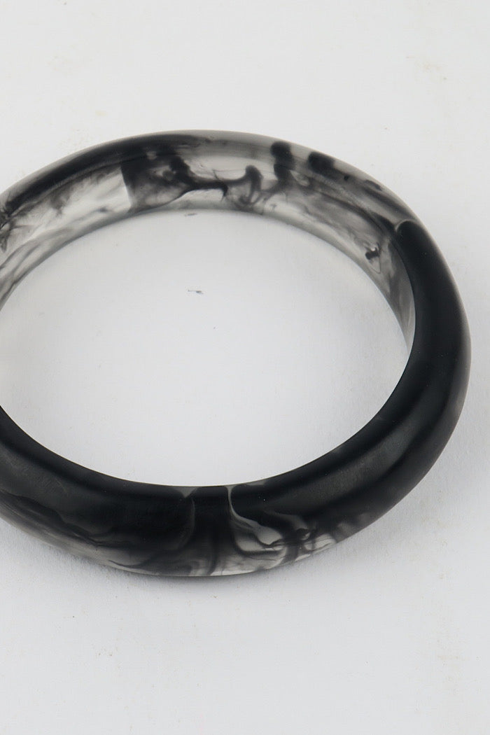 FRIDA BANGLE - BLACK GLASS
