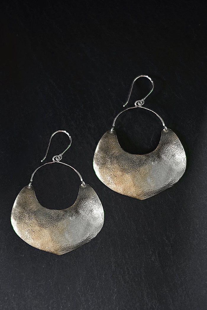 AUA SILVER EARRINGS