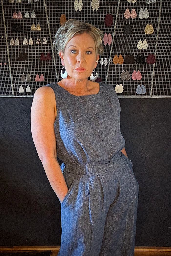 ELLIS SHELL TOP - NAVY PINSTRIPE