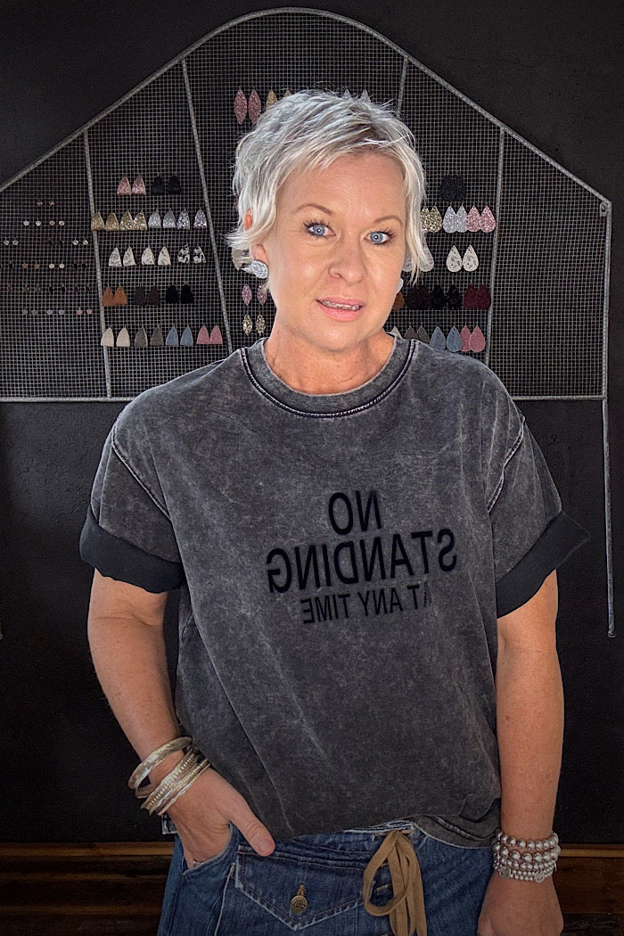 M.A. DAINTY HORIZONTAL TEE - BLACK