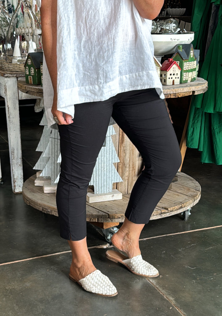FUSS FREE CAPRI - BLACK