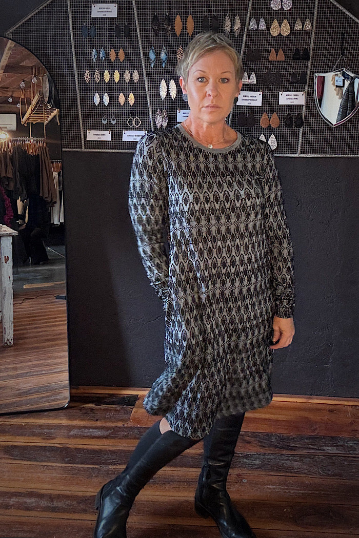 LOOMINARY DRESS - BLACK