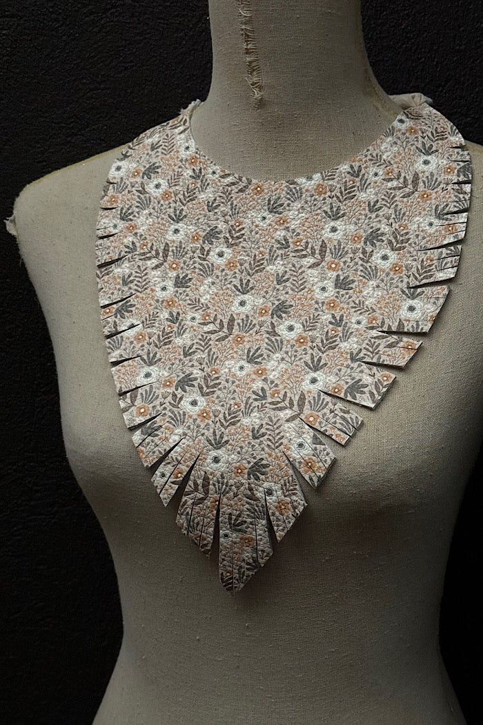 MICKELLOO “RUFFLED FEATHERS” NECKLACE - WILD FLOWERS