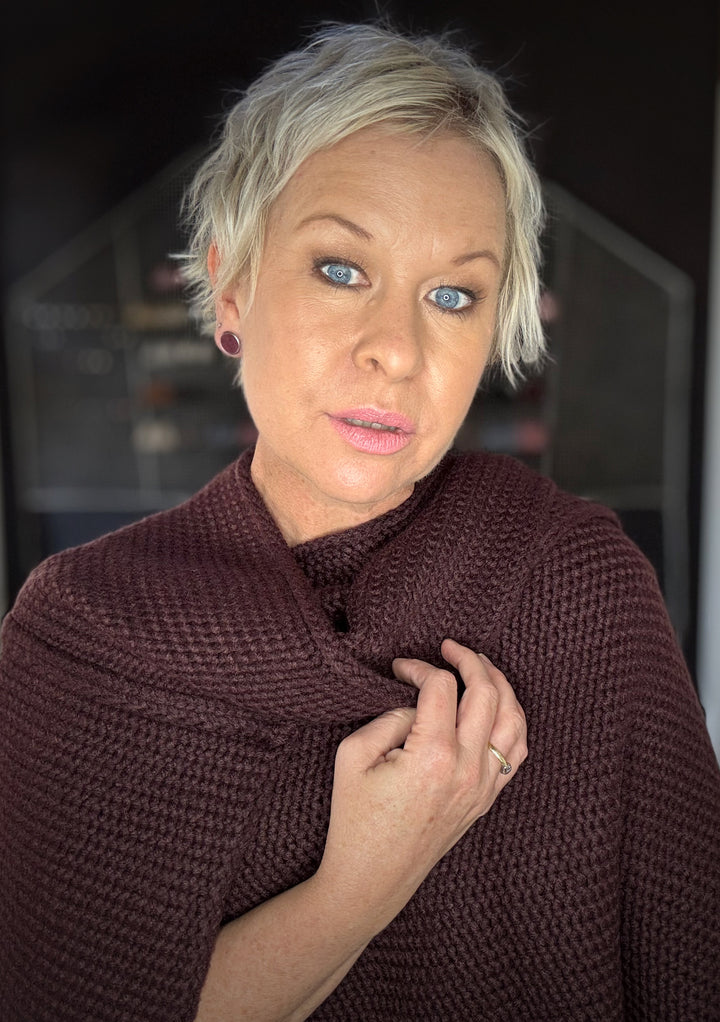 ASYMMETRIC WRAP KNIT - AUBERGINE