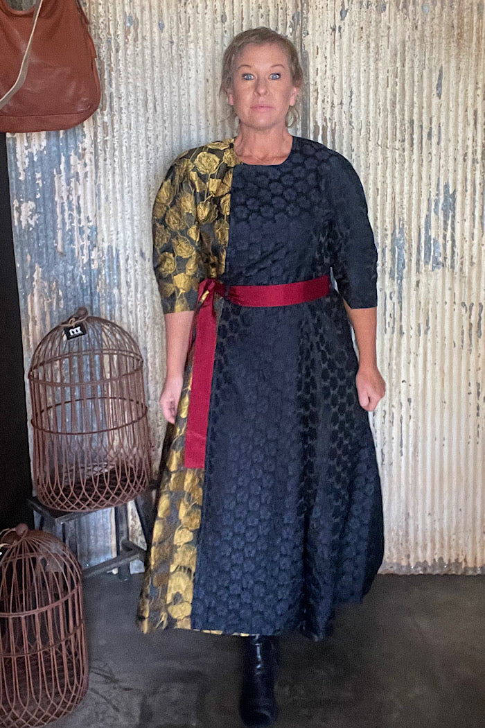 PART DRESS - DIVIDED PRINT