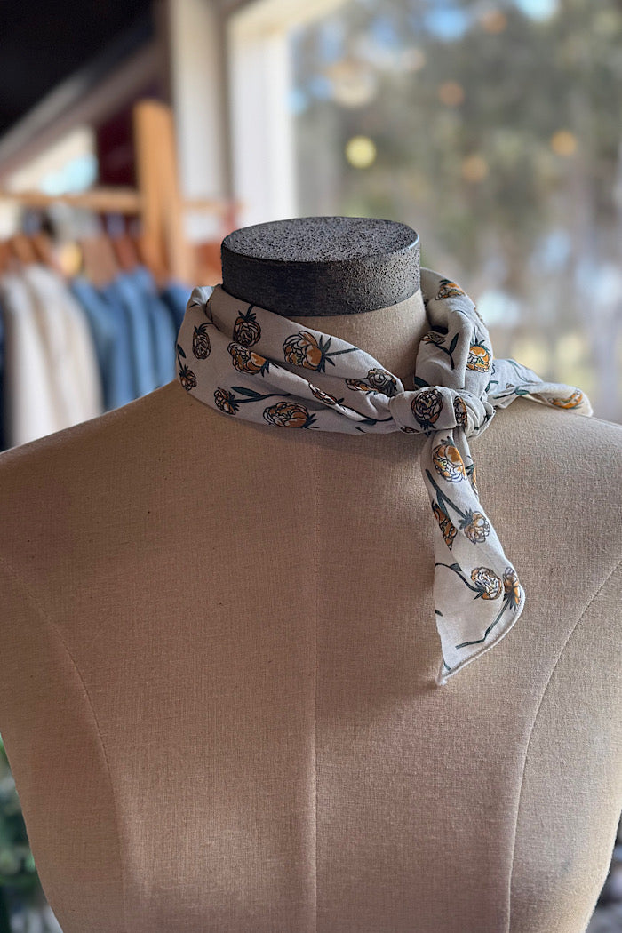 NECK SCARF - NAVY SPOT