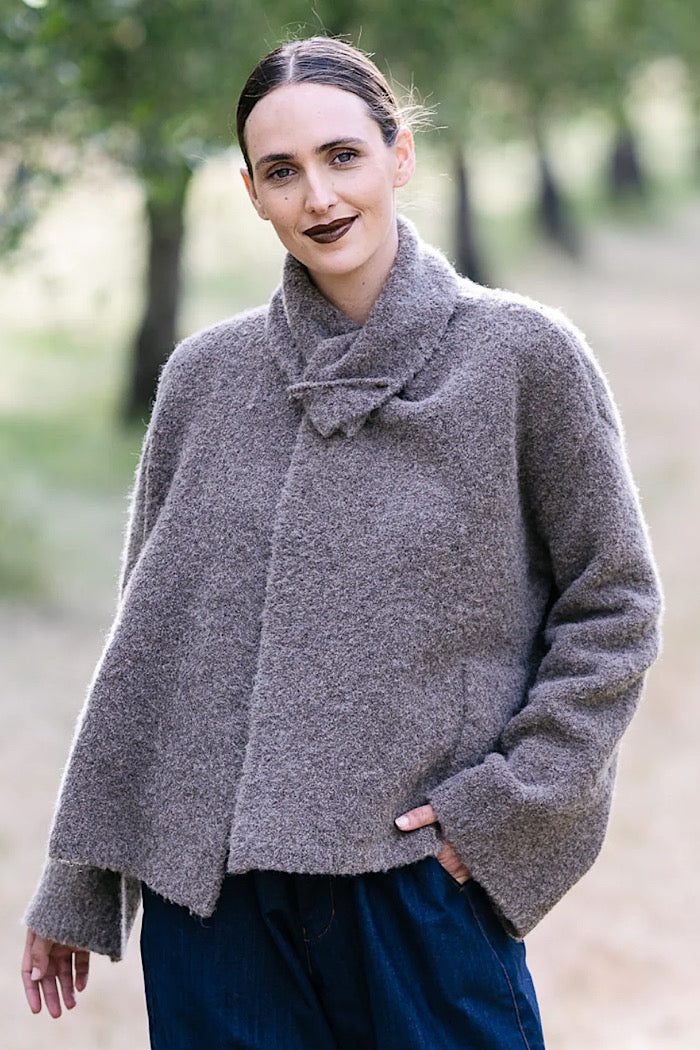 M.A. DAINTY SHETLAN CARDIGAN - BARK