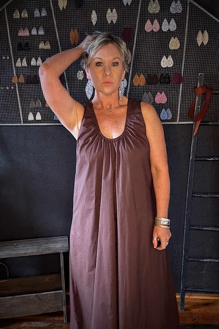 STACEY GATHERED MAXI DRESS - CHOCOLATE