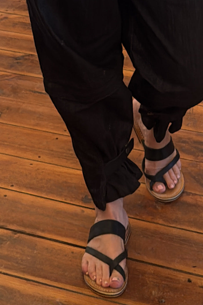 M.A. DAINTY TRUCKER JEANS - BLACK