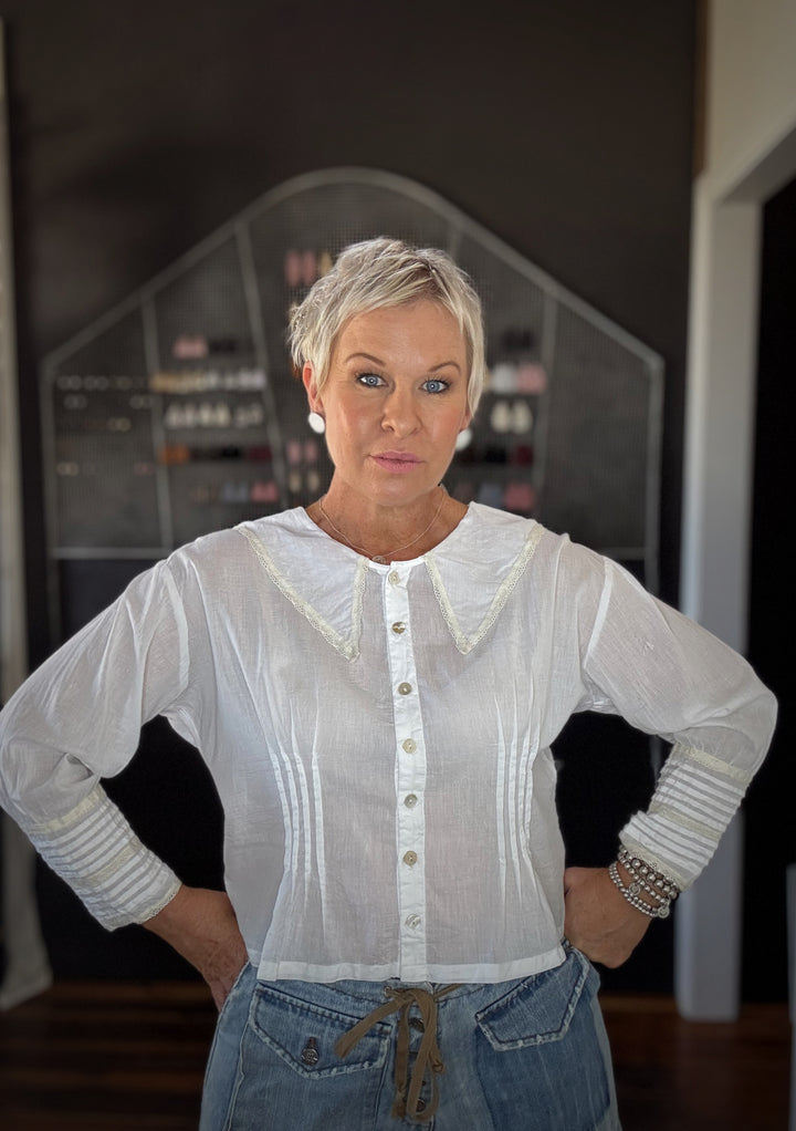 WEDNESDAY COTTON & LACE SHIRT  - WHITE WITH CREAM TRIM