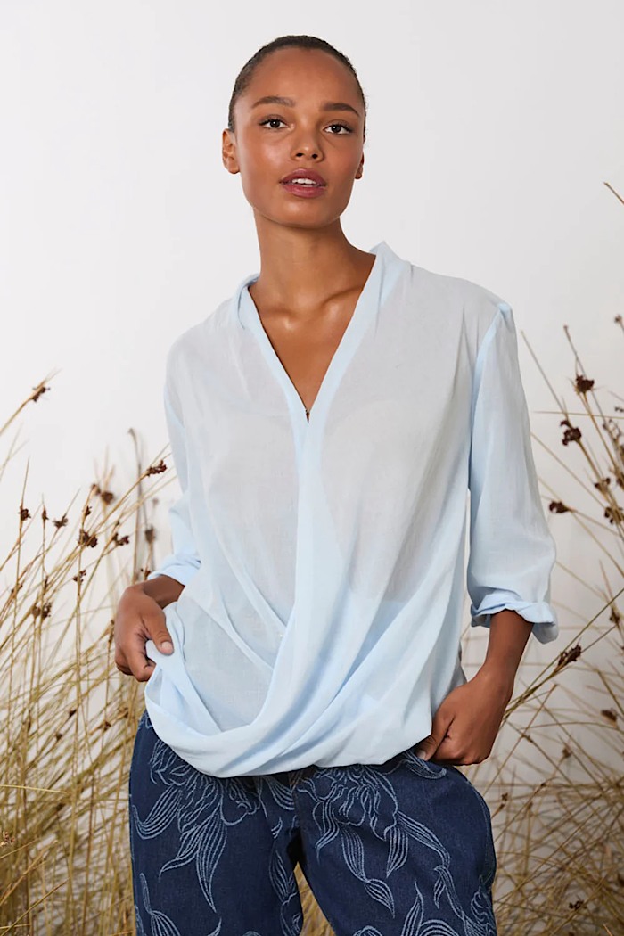 M.A. DAINTY TOGGLE TOP - BLUE SKY