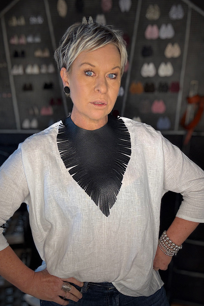 MICKELLOO “RUFFLED FEATHERS” NECKLACE - TEXTURED MATTE BLACK