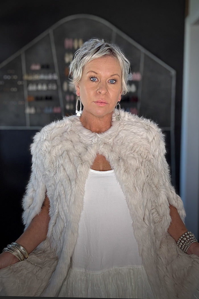 CALISTA FUR CAPE - CHALK