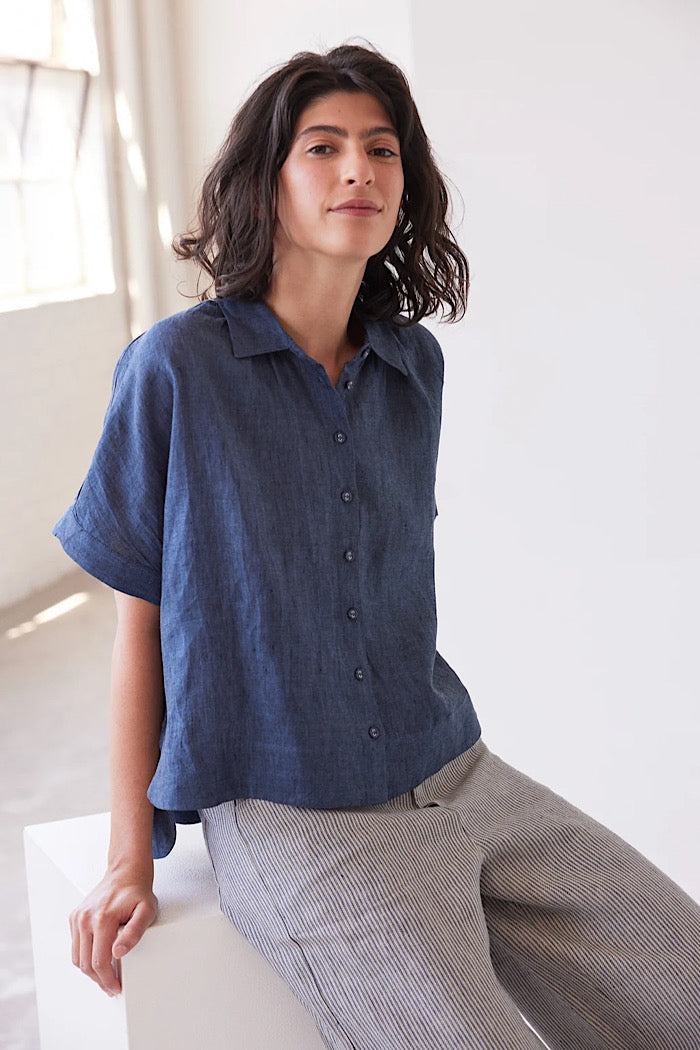 EVA’S SUNDAY LUMI COLLARED SHIRT - NAVY