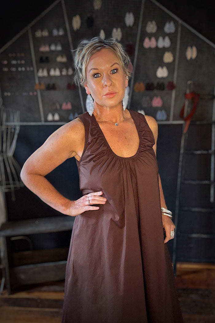 STACEY GATHERED MAXI DRESS - CHOCOLATE