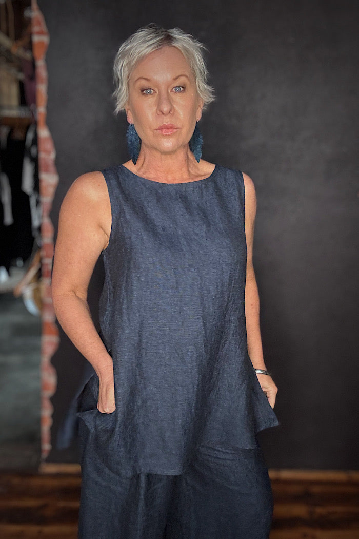 EVA’S SUNDAY ASHER TOP - NAVY