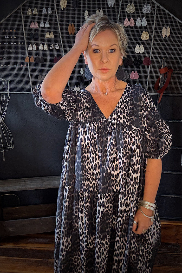 LATISA LEOPARD DRESS