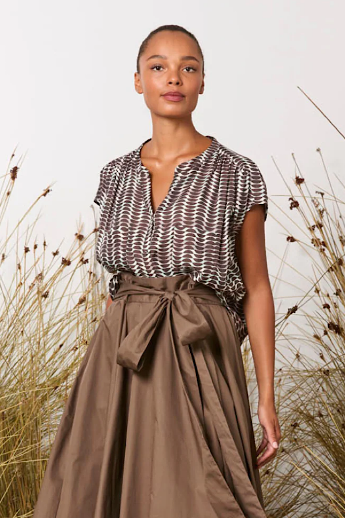 M.A. DAINTY CELEBRATIONS SHIRT/BLOUSE - BLUE/BROWN RETRO