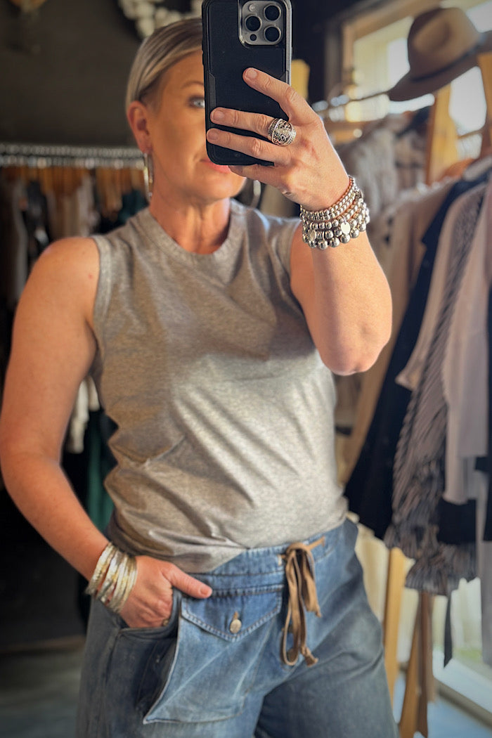 VIOLET SLEEVELESS TOP - GREY MARLE