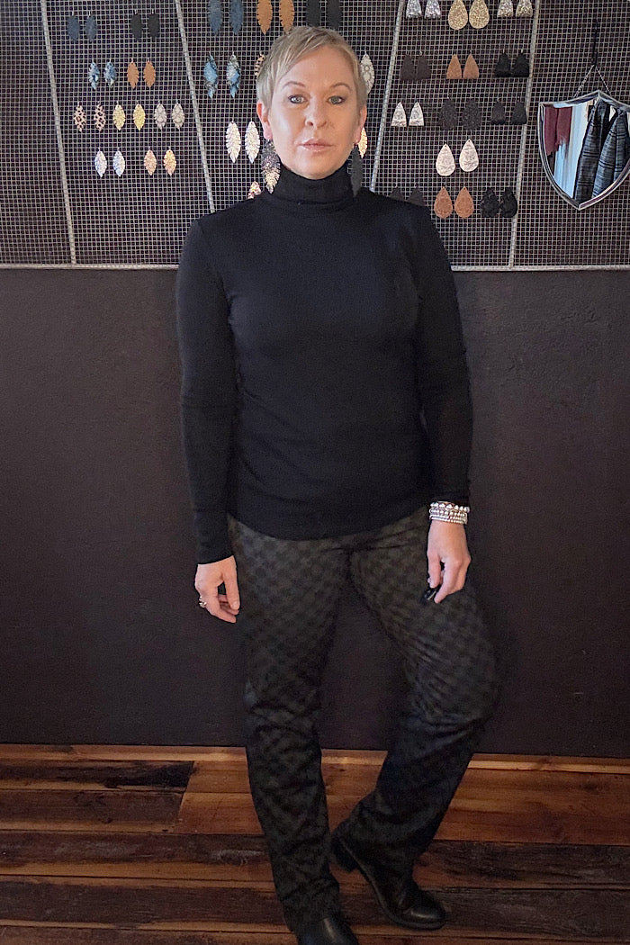 FINE MERINO POLO NECK - BLACK