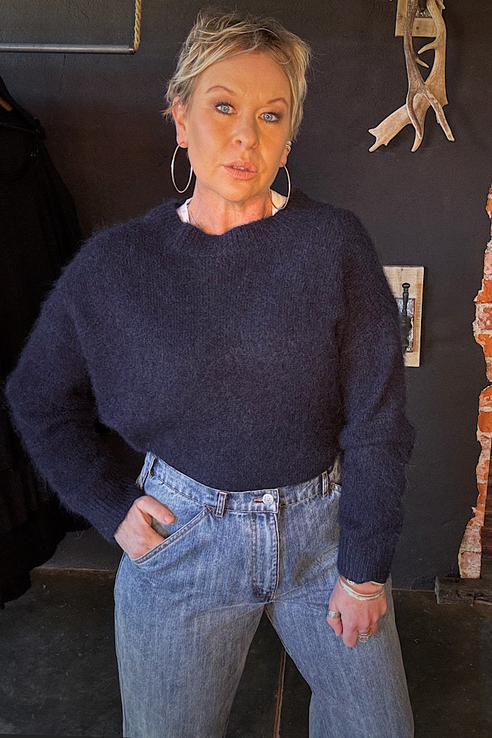 M.A. DAINTY DISCONNECTED JEAN - VINTAGE WASH