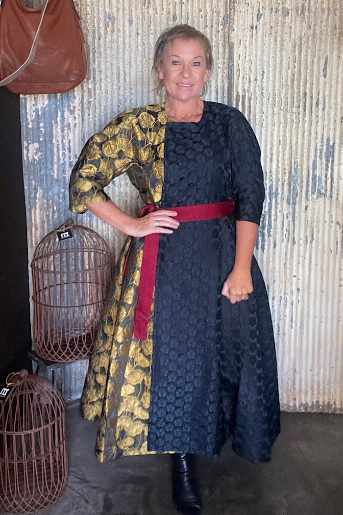 PART DRESS - DIVIDED PRINT
