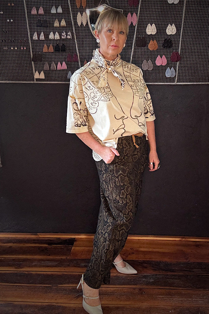 CIRCULAR BY MAUD DAINTY TIPPY TOP - PHRENOLOGY