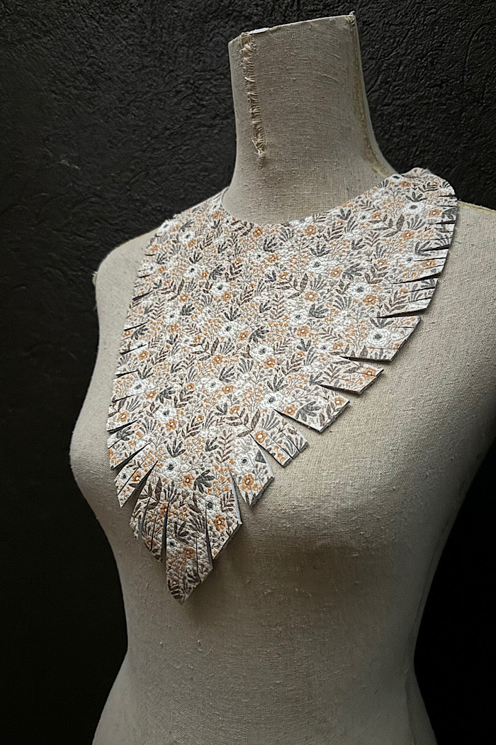 MICKELLOO “RUFFLED FEATHERS” NECKLACE - WILD FLOWERS
