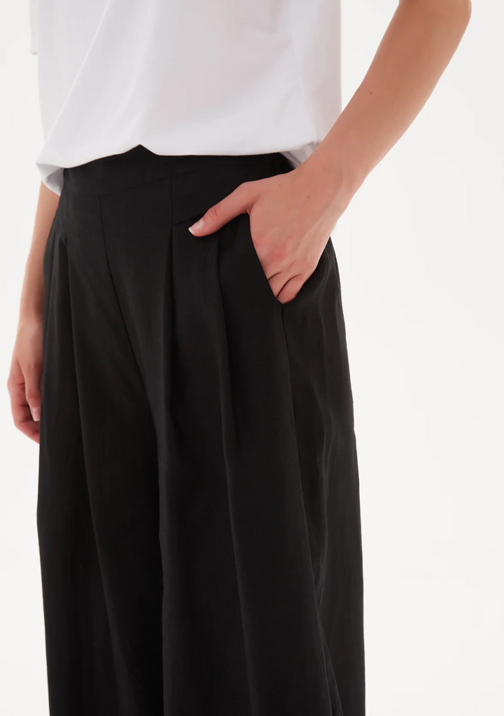 TIRELLI PLEAT FRONT PALAZZO PANT - BLACK