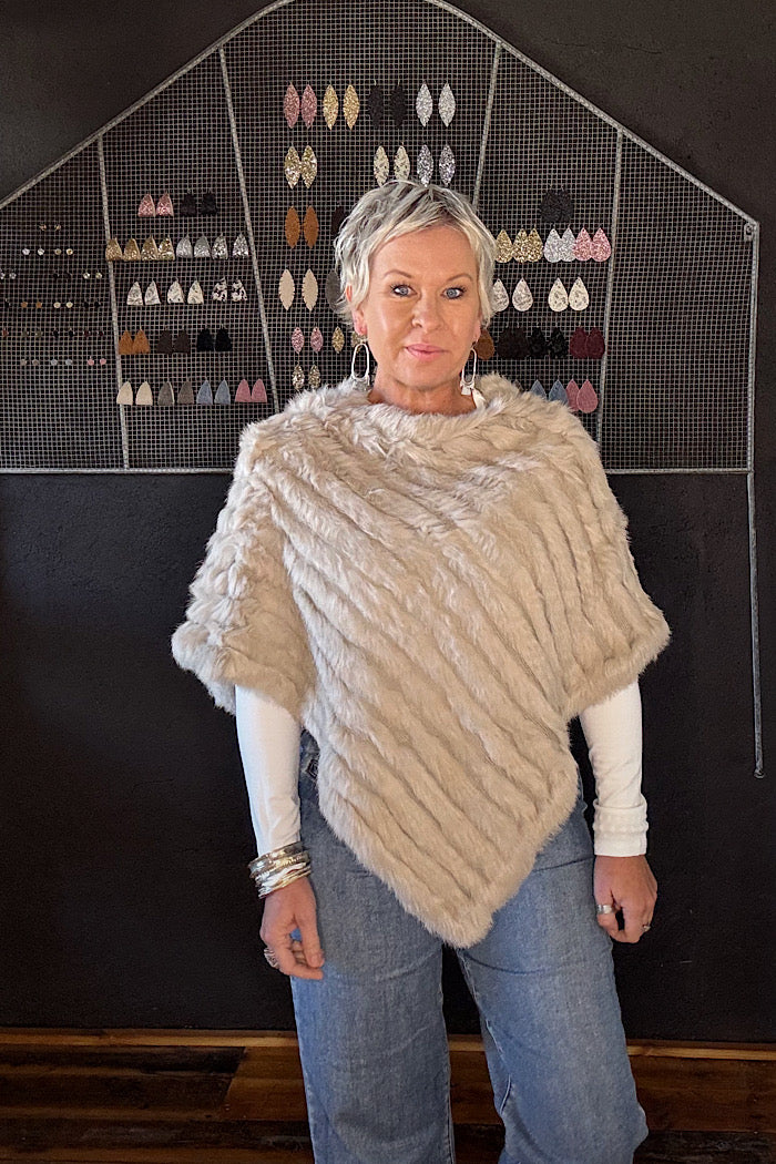 PIPER FUR PONCHO - STONE