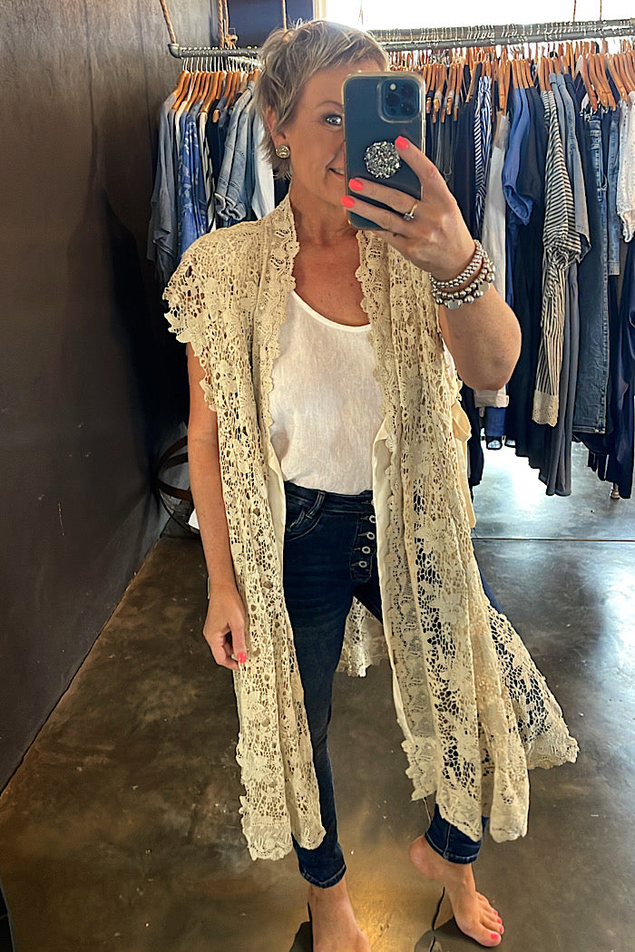 EMPRESS LACE COAT