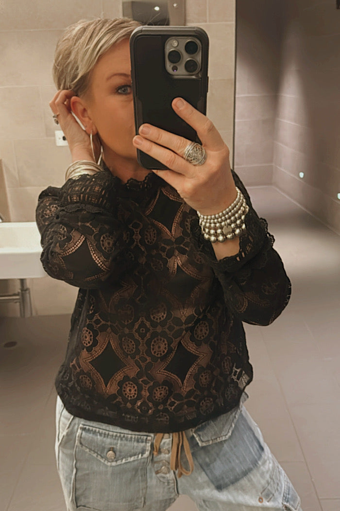 LACEY BLOUSE - BLACK