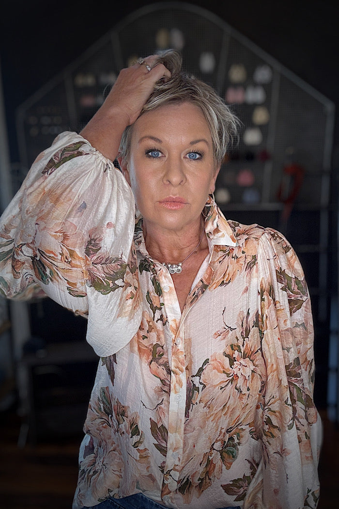 SOPHIA SHIRT - PEACH FLORAL
