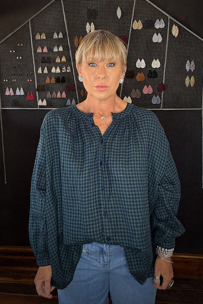 MONTAIGNE CARMEN BUTTON THROUGH LONG SLEEVE LINEN SHIRT - TINY BLUE CHECK