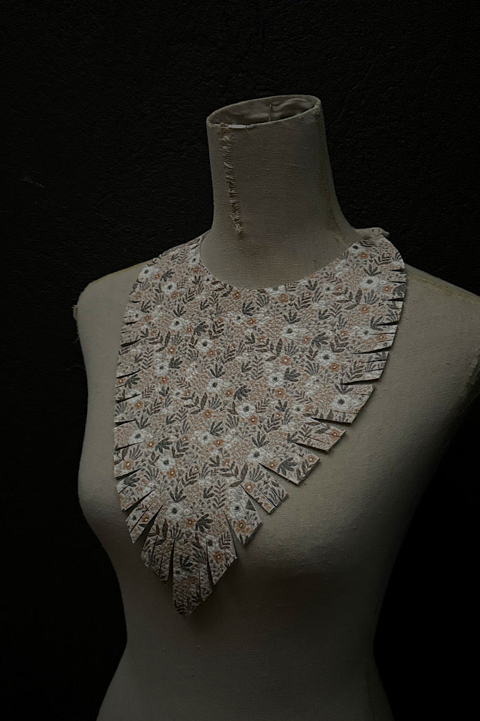MICKELLOO “RUFFLED FEATHERS” NECKLACE - WILD FLOWERS