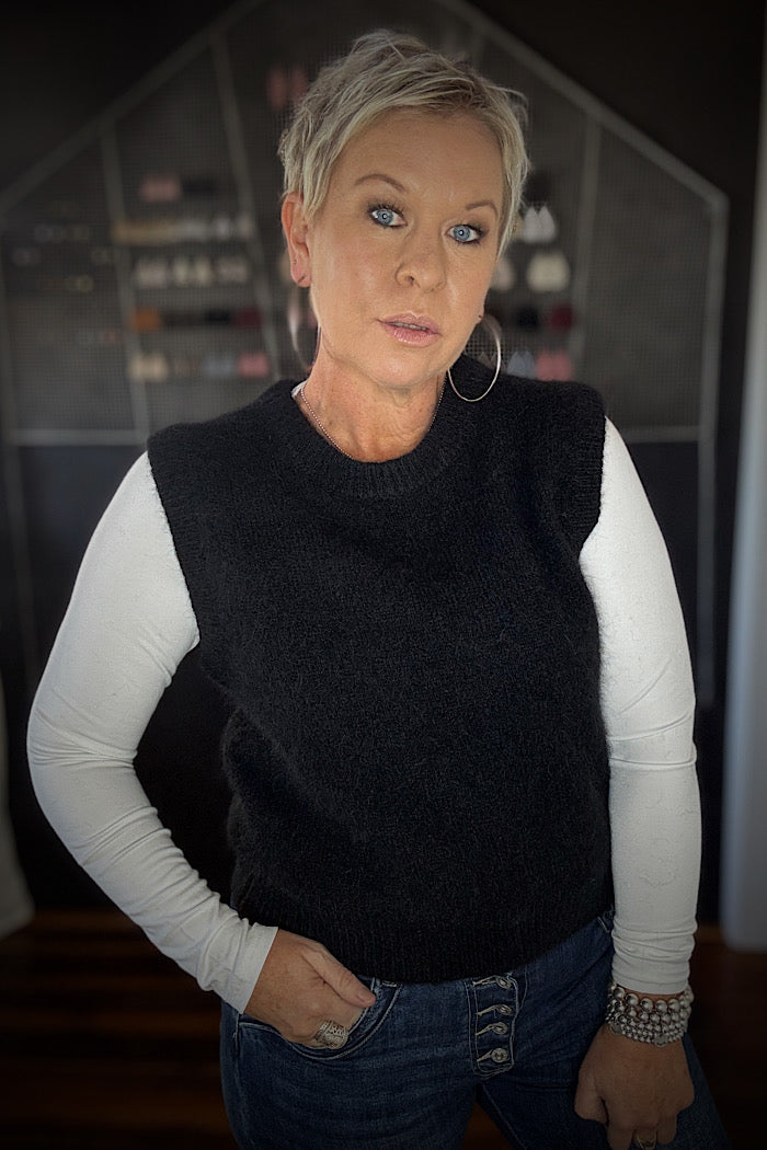 OLGA DE POLGA ASPEN KNIT ALPACA VEST - BLACK