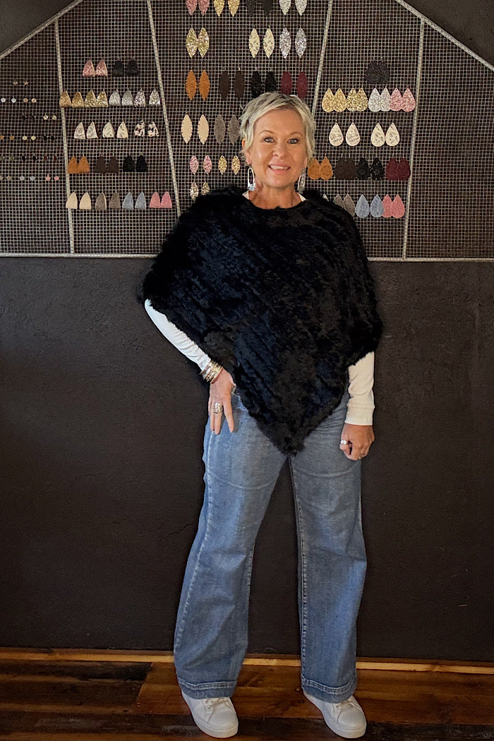 PIPER FUR PONCHO - BLACK