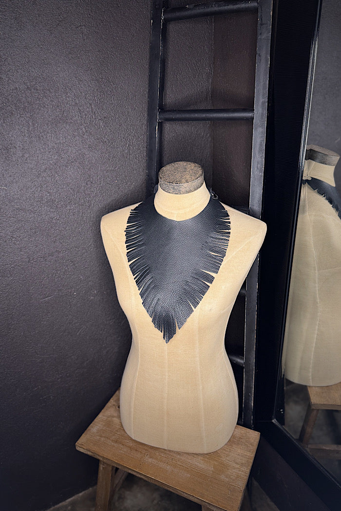 MICKELLOO “RUFFLED FEATHERS” NECKLACE - TEXTURED MATTE BLACK