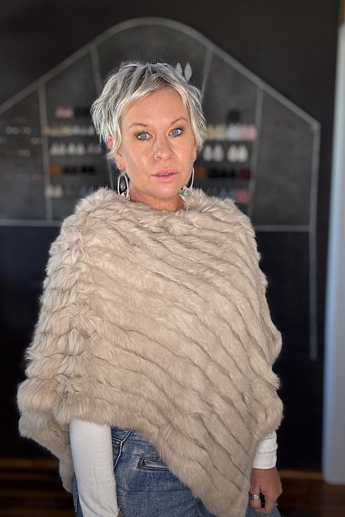PIPER FUR PONCHO - STONE