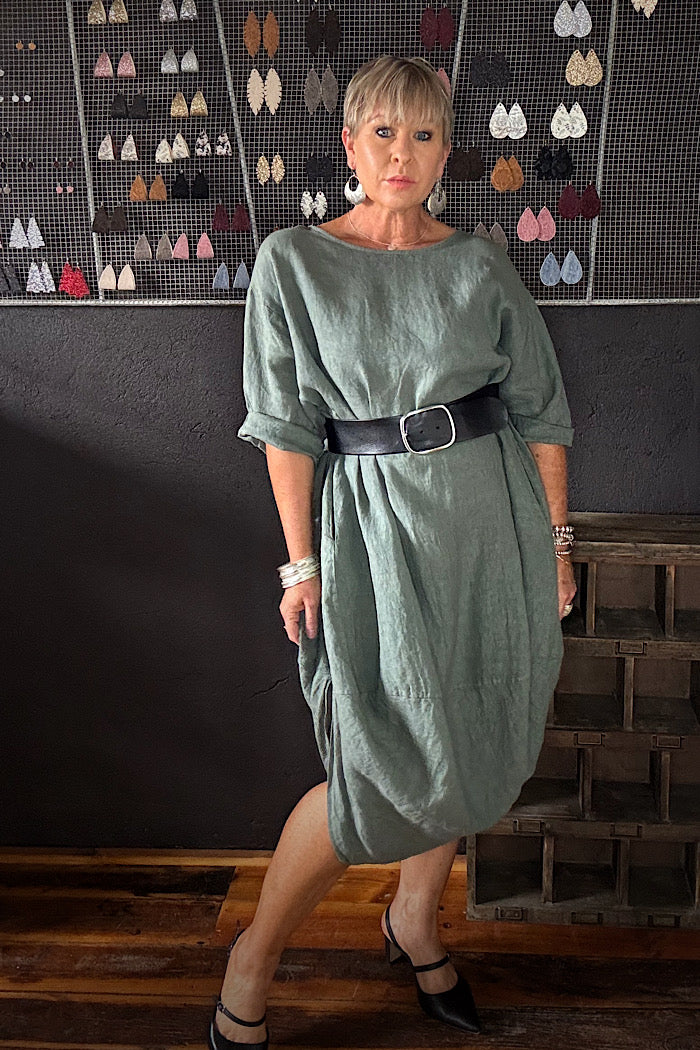 ITALIAN LINEN SCALLOPED EDGE DRESS - KHAKI