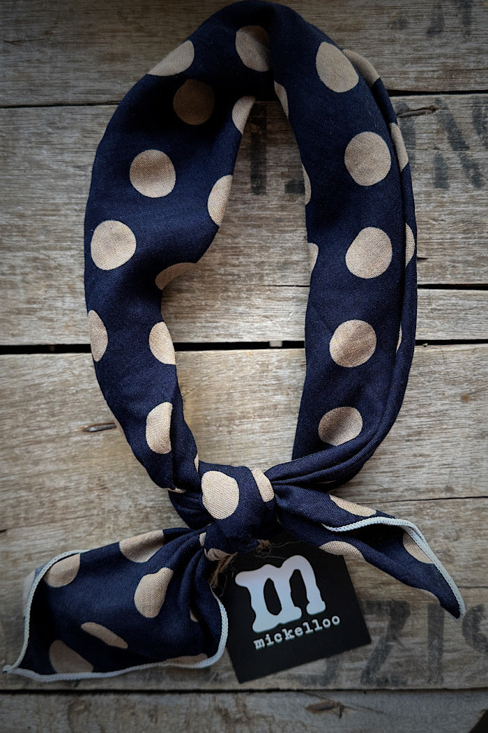 NECK SCARF - NAVY SPOT