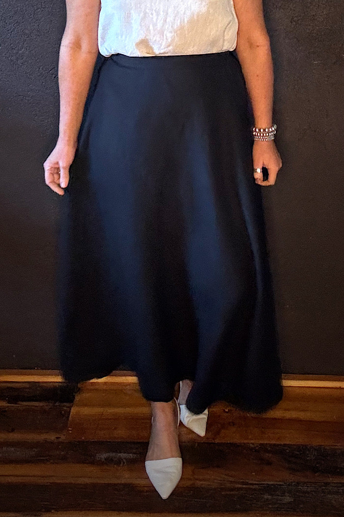 LYLA SKIRT - BLACK