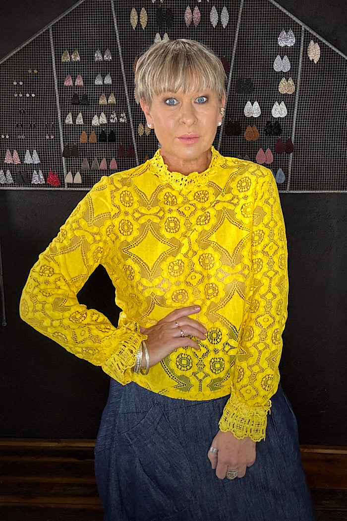 LACEY BLOUSE - SUNSHINE YELLOW