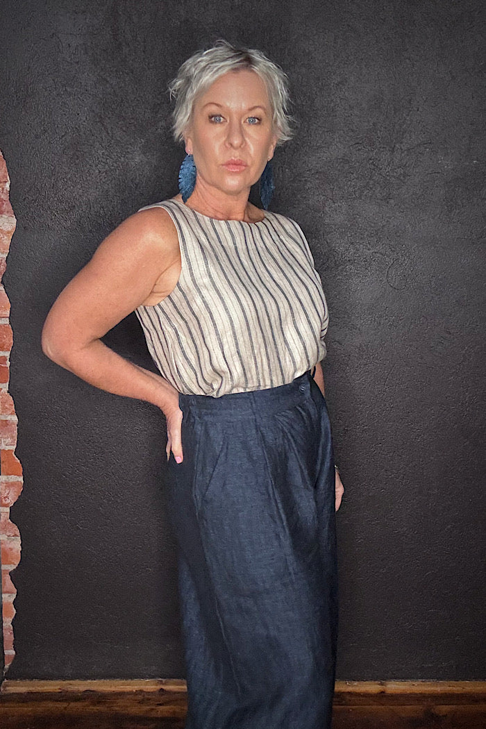 EVA’S SUNDAY ELLIS SHELL TOP - NAVY STRIPE