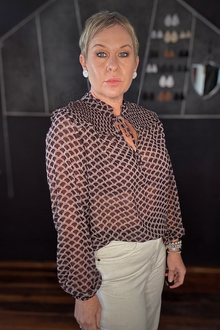 STEPPING OUT BLOUSE - DECO