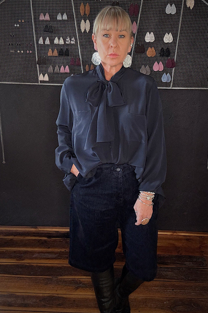 M.A. DAINTY TRUCKER JEANS - MIDNIGHT